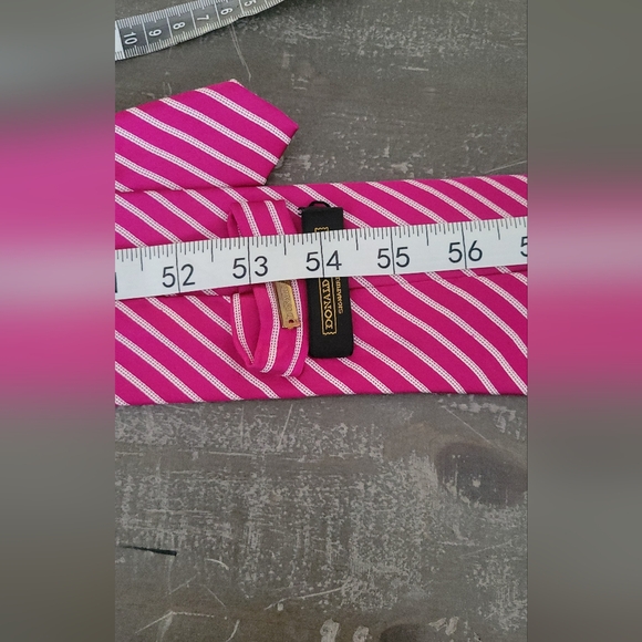 DONALD J. TRUMP Collection Silk Mens Pink Tie - Picture 5 of 11